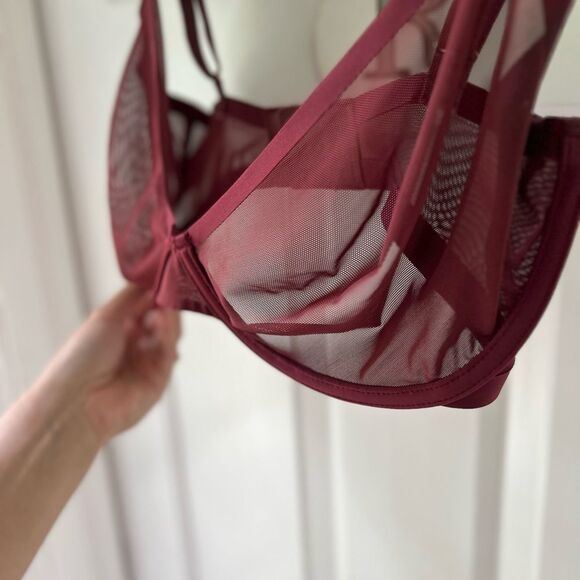 CUUP plunge bra Burgundy 32H - Picture 2 of 4